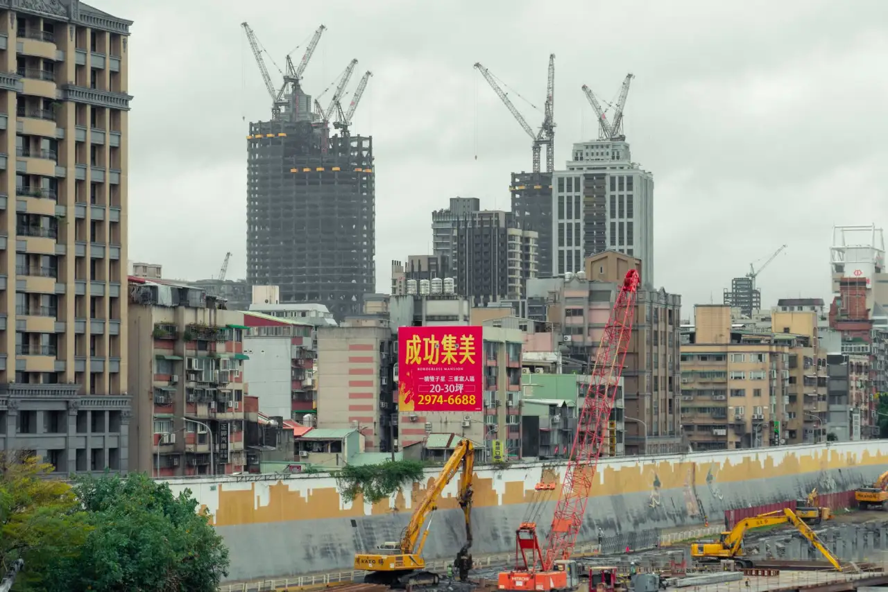 梅州市电商公共服务平台运营模式优化与产业带数字化转型路径分析